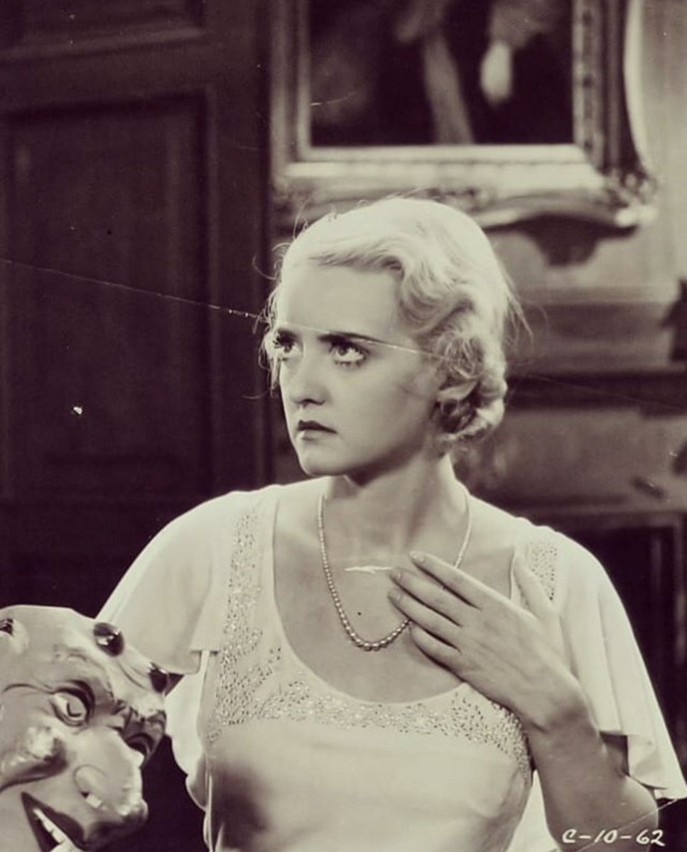 Bette Davis in THE MENACE (1932)