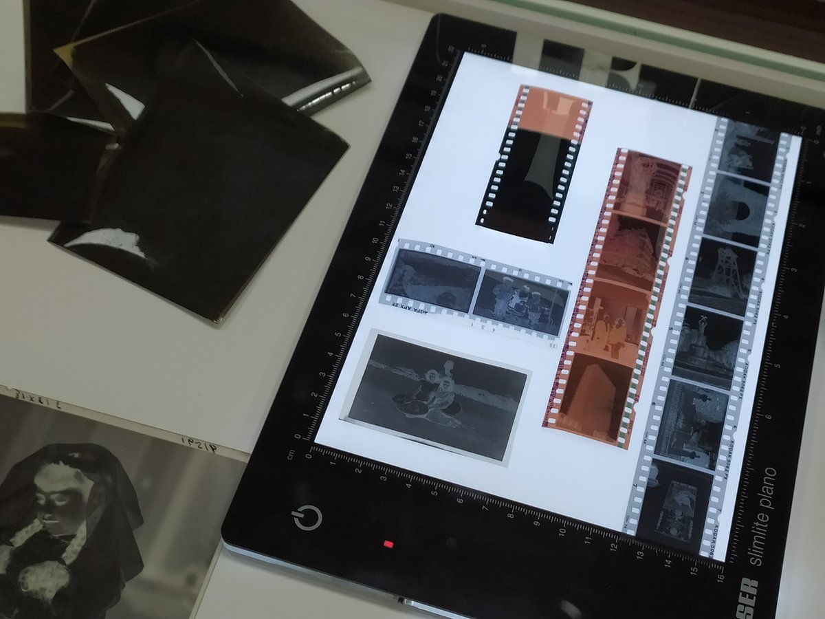 asalben's tweet photo. 👇MASTER EN DOCUMENTACIÓN FOTOGRÁFICA
Preinscripción: Hasta el 22/05
Formación especializada en tratamiento y gestión de fondos y colecciones fotográficas: identificación, catalogación, digitalización, difusión, gestión de derechos, usos y aplicaciones.  https://t.co/6ttcr88mDV https://t.co/c76TZ9Oxzm