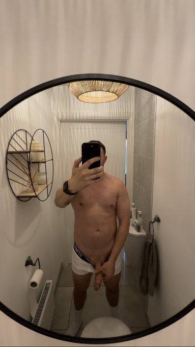 Can I dip your hole? https://t.co/fmYYps9ebe