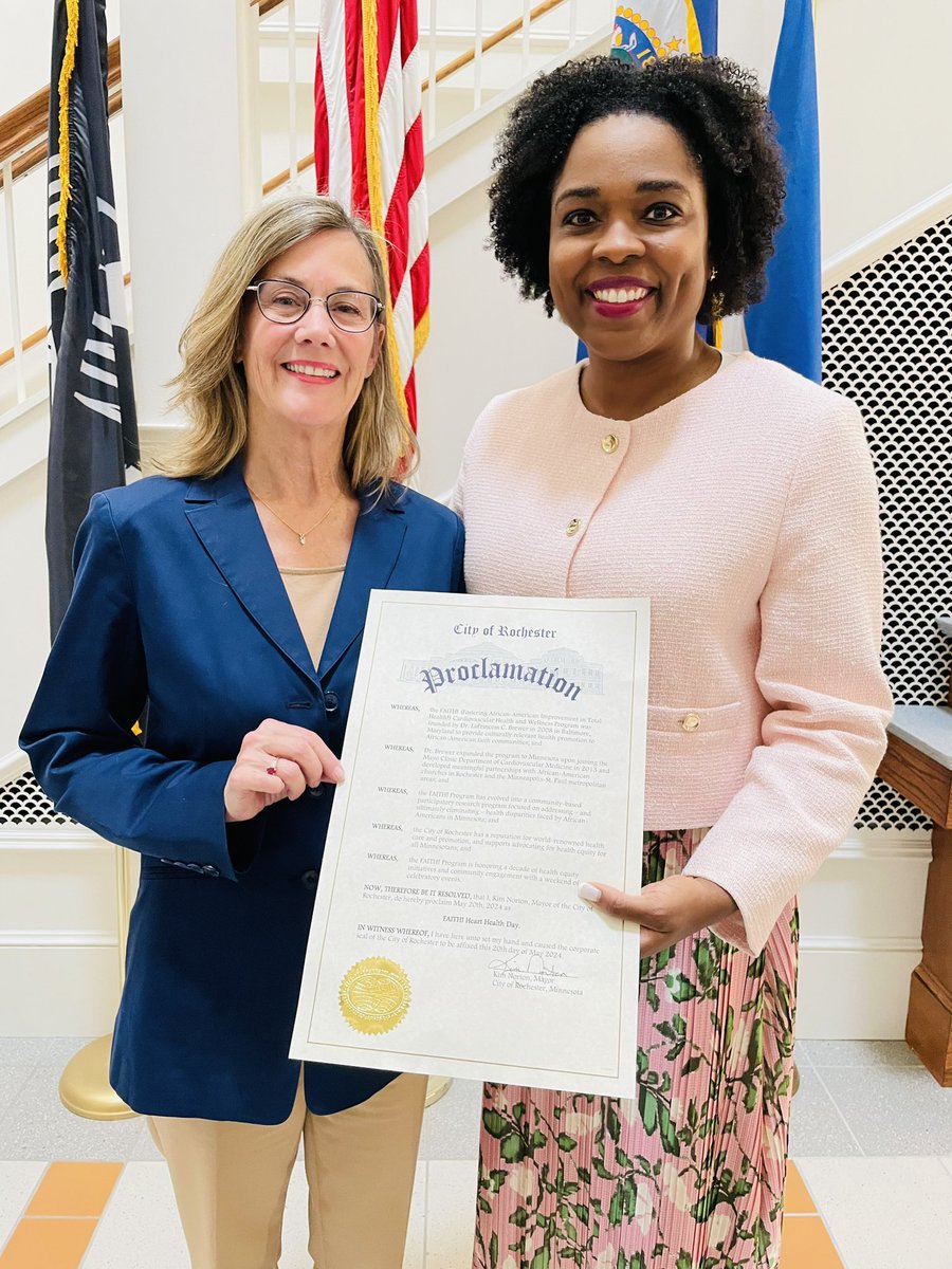 It was a celebratory day for @FAITH4Heart! as Rochester Mayor Kim Norton issued a Proclamation📜 to designate May 20th as #FAITHHeartHealthDay!❤️🙌🏽🙏🏽 We are overwhelmed & incredibly grateful to be recognized in this way by Mayor Norton & the @CityofRochMN @DrLaPrincess 🧵/ 1