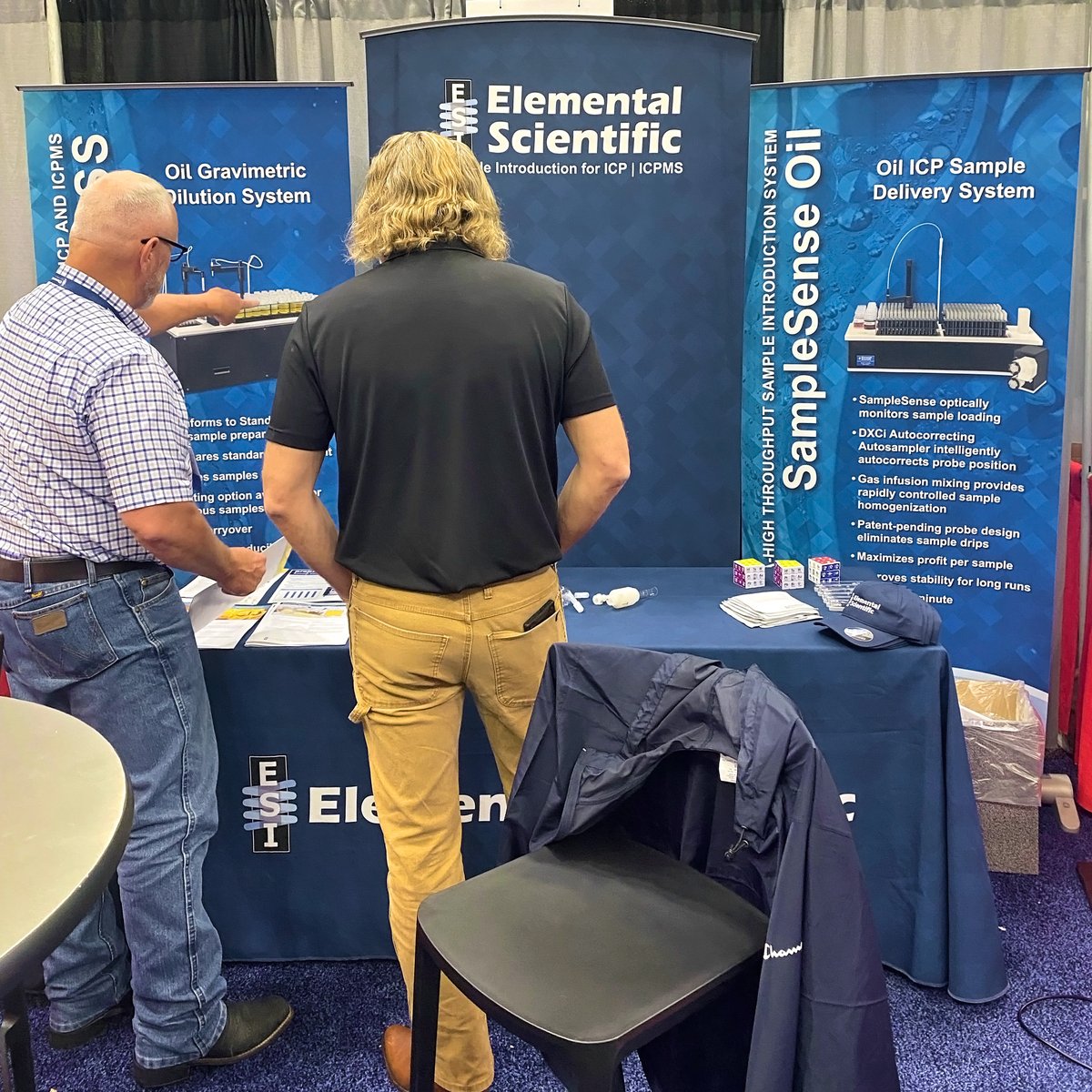 esi_icpms's tweet image. While at #STLE this week, make sure to attend this session: 𝗖𝗼𝗺𝗽𝗹𝗲𝘁𝗲 𝗠𝗶𝘅𝗶𝗻𝗴 𝗼𝗳 𝗗𝗶𝗹𝘂𝘁𝗲 – 𝗛𝗶𝗴𝗵𝗹𝘆 𝗩𝗶𝘀𝗰𝗼𝘂𝘀 𝗦𝗮𝗺𝗽𝗹𝗲𝘀 – 𝗳𝗼𝗿 𝗜𝗖𝗣 𝗔𝗻𝗮𝗹𝘆𝘀𝗶𝘀, presented by Steve Twining.
📆 Tue, May 21
🕗 8:40 - 9:00 AM
SESSION 3B – Tribotesting III