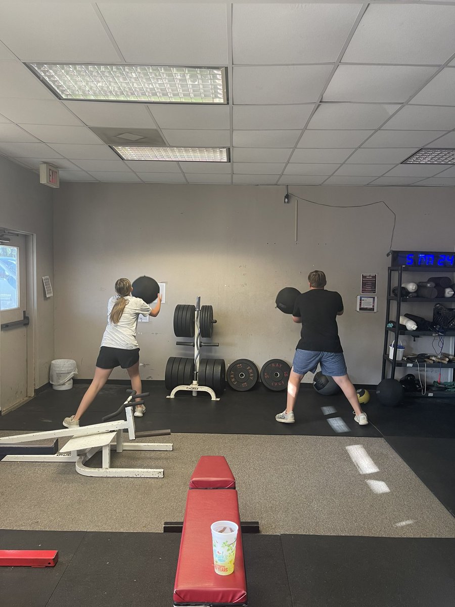 Justin Hollis tweet media