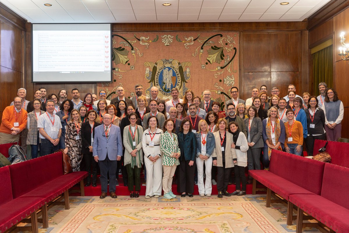 👩🏻‍🏫Nuestras compañeras <a href="/MacarenaDonos19/">Macarena Donoso</a>
y María Amilburu como representantes del Dpto. De Teoría de la Educación y Pedagogía Social de <a href="/EducacionUNED/">Facultad de Educación de la UNED</a> en el XLII SITE en <a href="/unav/">Universidad de Navarra</a>
<a href="/UNED/">UNED</a> #SomosUNED