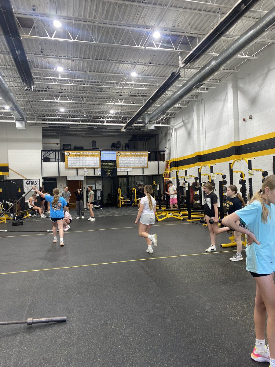 Killing it with accountability, effort, and intent with the Girls teams today! If you know anyone not here get them in the room! Summer Training starts soon! #FINDAWAY