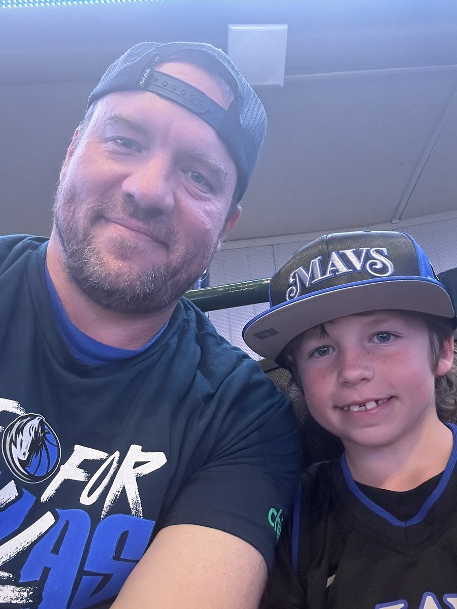 Thoupster's tweet photo. @luka7doncic let’s go #mavs! https://t.co/hPJwb3ixin