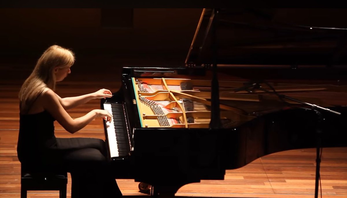 #ValentinaLisitsa plays #Liszt's Hungarian Rhapsody No. 2 youtu.be/LdH1hSWGFGU?fe… via @YouTube