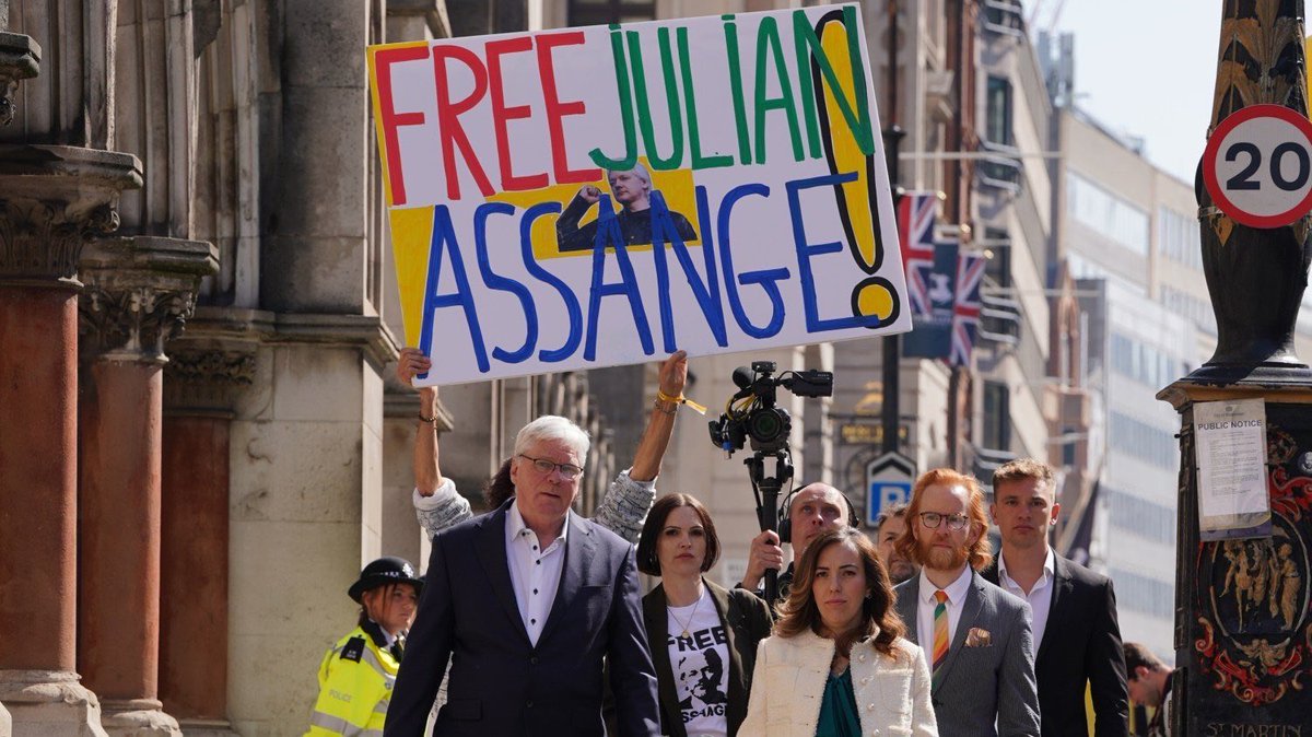 Thank you everyone for your support today. Today was a major victory and the US is on the back foot. Keep fighting and fighting until Julian walks alongside us. #FreeAssangeNOW #LetHimGoJoe