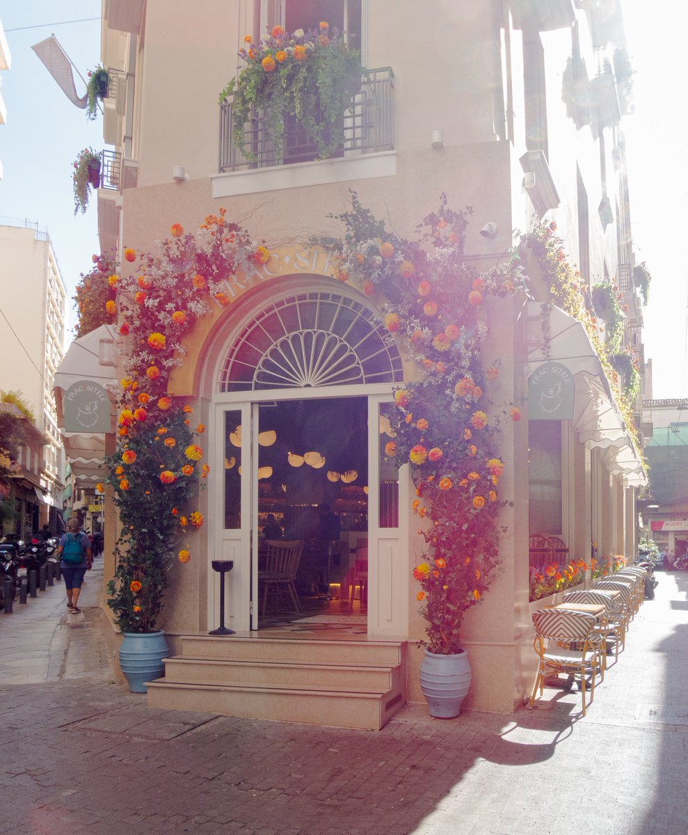 This store front was done really well with the flowers, but I don't know if I took the best picture to represent it.

#CreateSafeSpaces #Fearless40 #MondayMotivation #tuesdayvibes #Creatives #photography #photographer #daytoday #photographyeveryday #PhotoOfTheWeek #creativity