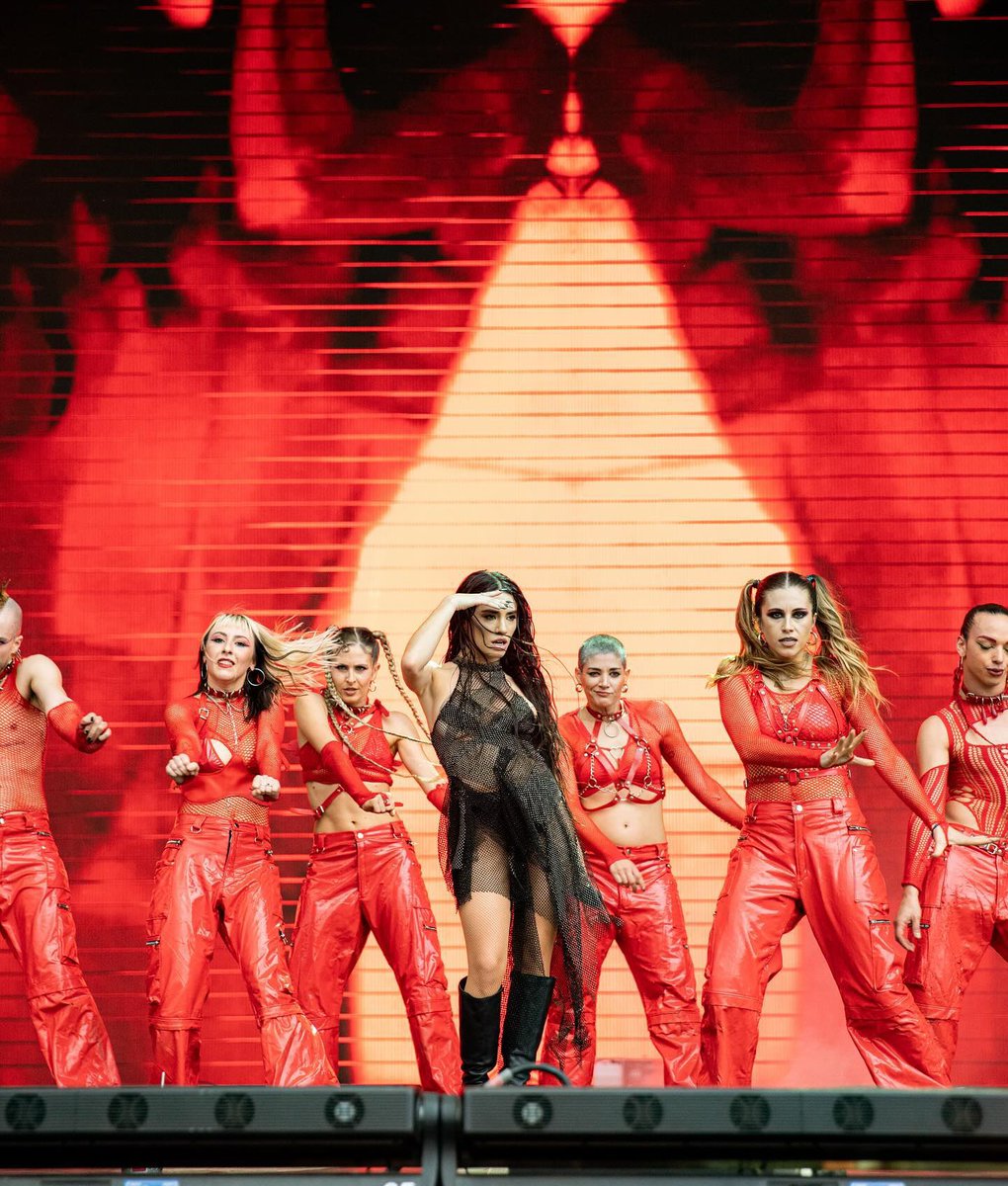 LaliPics01's tweet photo. Más de Lali y su paso por México 🇲🇽 en el @TecateEmblema 🔥
.
.
@lalioficial #LALI #LaliEsposito #LaliTour #LalienMexico #TecateEmblema2024 #LaliMusica #LaliPics 💋 https://t.co/R88nGLt0yv
