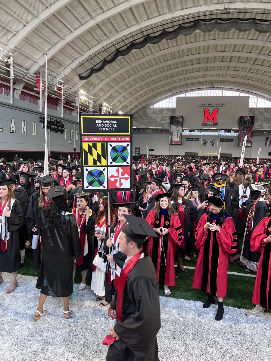 BSOS Terps, we’re celebrating you today! We are so proud of our newest #UMD alumni! Photo by Associate Dean Katherine Russell.