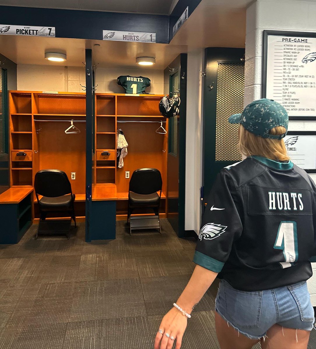 _samrenae's tweet image. dear everyone, 
I met Jalen ❤️