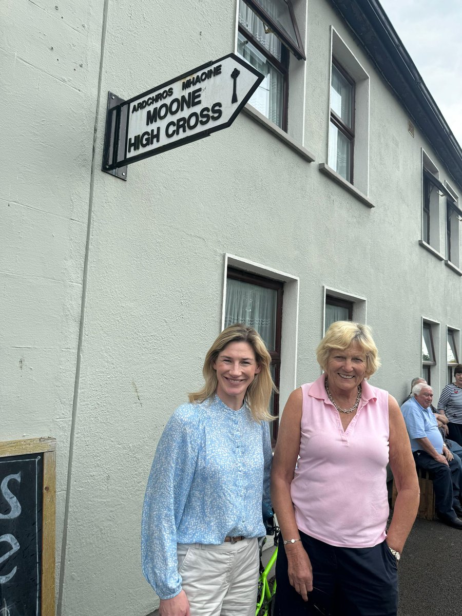 Met up with the great @Jessica_Racing in Moone village today. With 150 horses in training, Jessica’s operation in Commonstown is a significant employer in South Kildare.