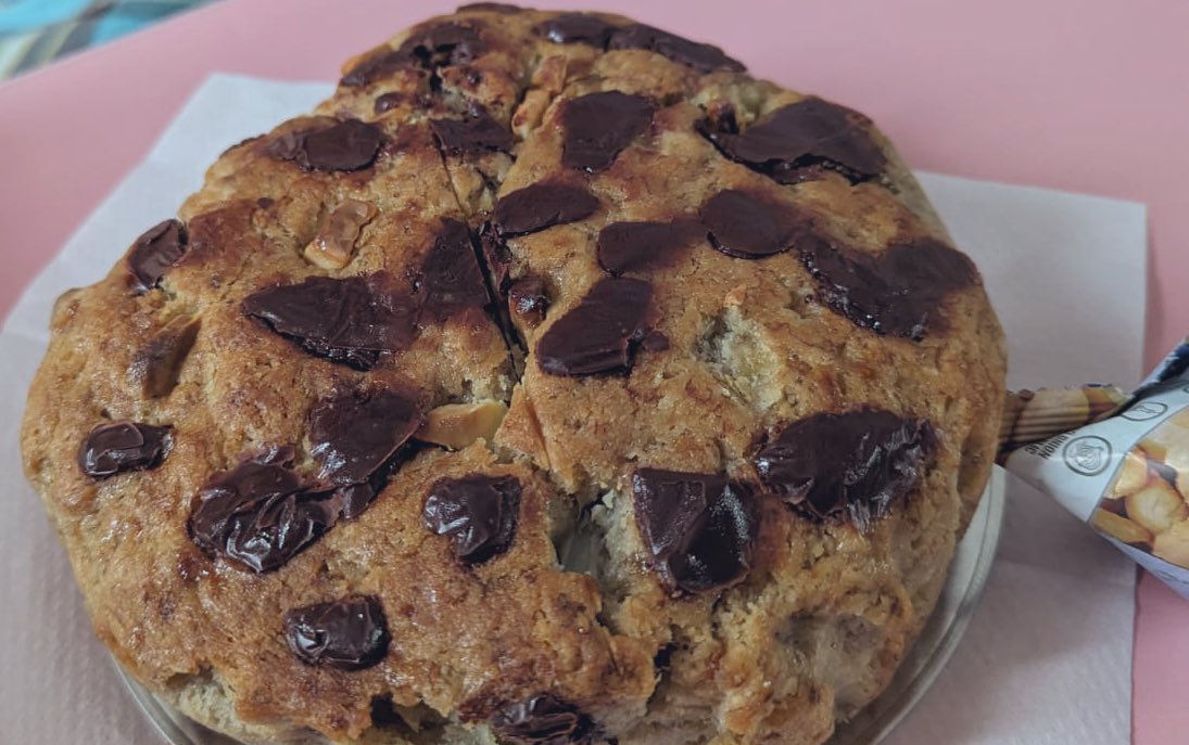 lingsrii's tweet photo. banana cake turned out delicious https://t.co/HVs3sIJ13r