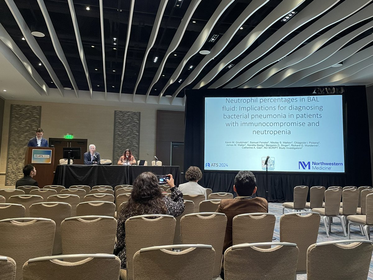 Awesome work @NU_IntMed resident Kevin Grudzinski @Alert_Oriented3 presents on what BALs look like in patients with neutropenia! @NM_Lung #NMatATS #ATS2024 #ECPromo2024 with teamwork @samf_7927 @nsmarkov @bsinger007 #NUSCRIPT