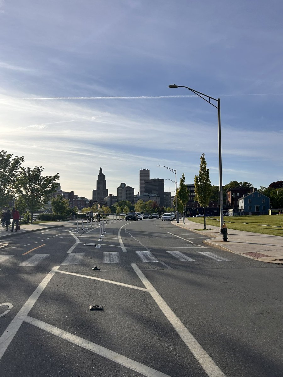 bumproject's tweet image. Rush hour on South Water @PVDMayor won’t do a traffic study because he knows the data does not support adding an extra lane to this street.