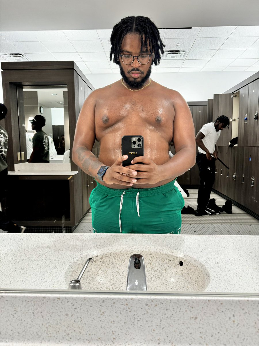LewWillie's tweet image. #week5. Trying two-a-days this week, since my semester is over and I have a lil more free time for a while.