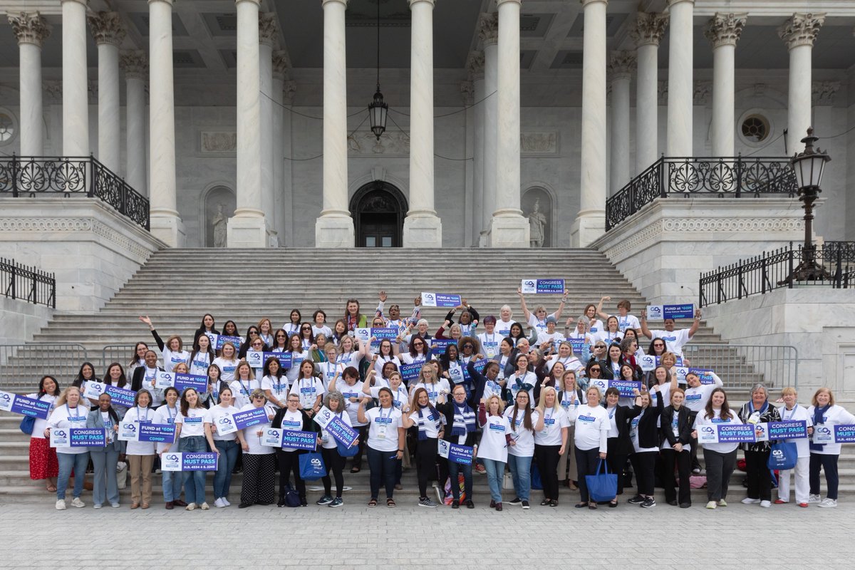 Did you know it’s National Women’s Health Month? Not enough people realize that #lungcancer is the leading cause of cancer death among women in the U.S. 

Before #NWHM ends, take action on behalf of women everywhere: bit.ly/3pPUNAH 

#LCSM