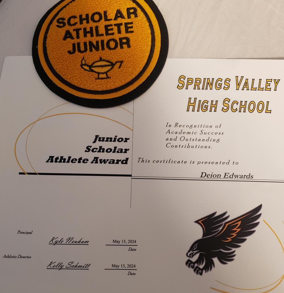 #StudentAthlete 📚🏀