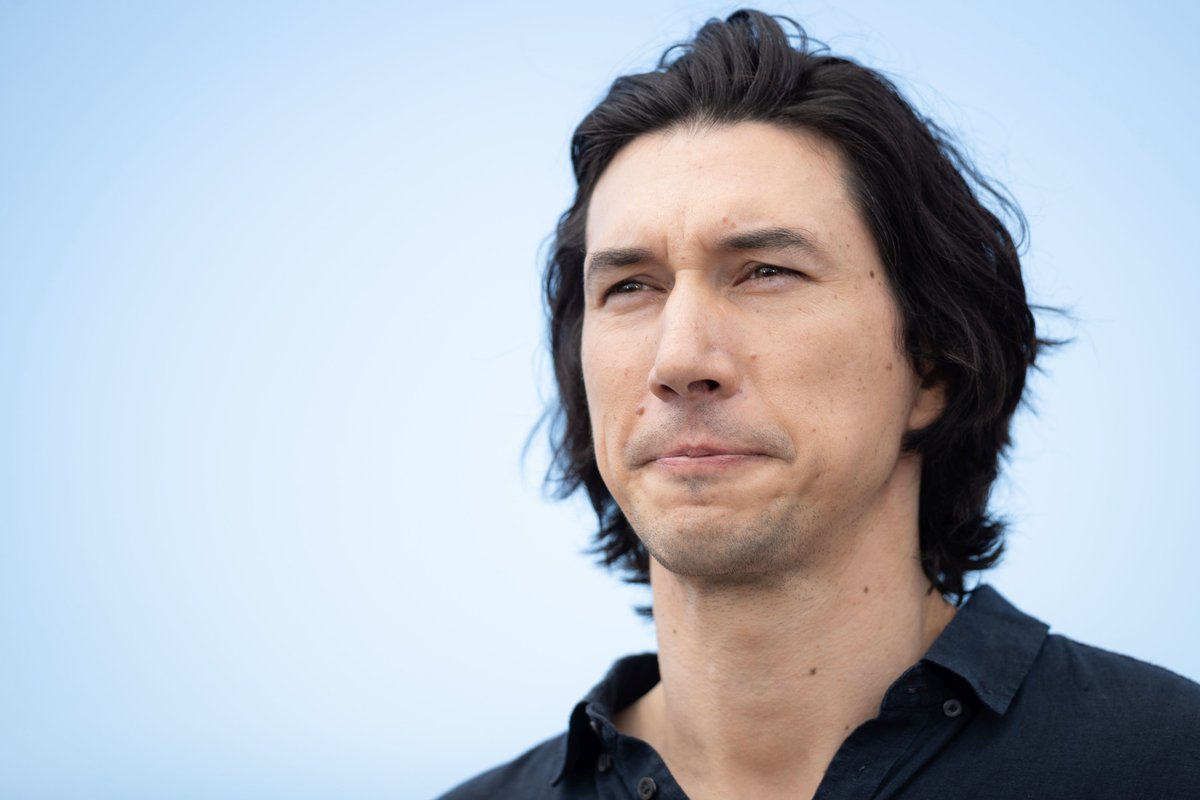 Adam Driver em photocall Megalopolis de Cannes 2024