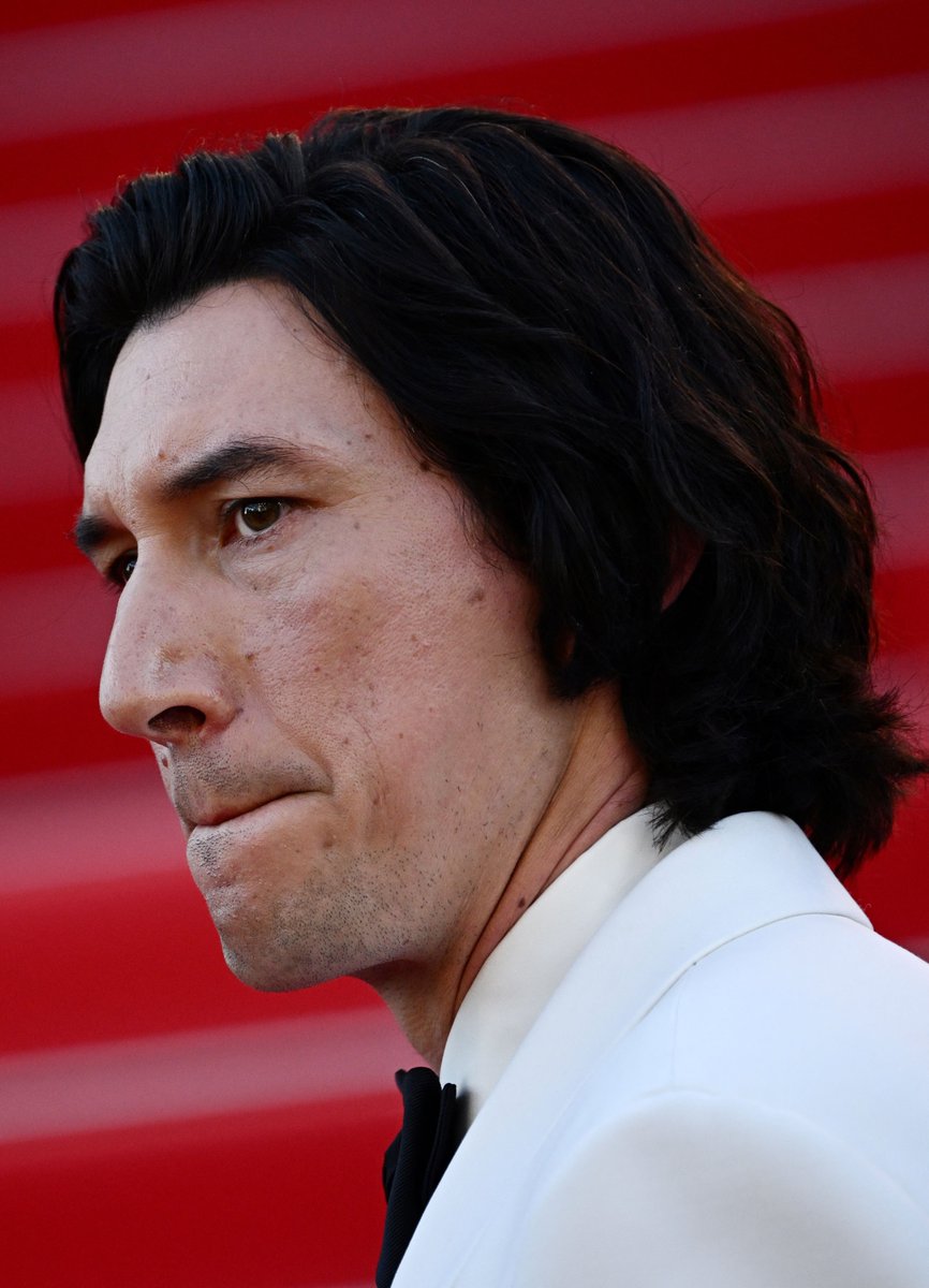AdamDriverBRA's tweet photo. 📸[UHD] Adam Driver em premiere de Megalopolis, Cannes 2024 https://t.co/jS3BkDe3cx