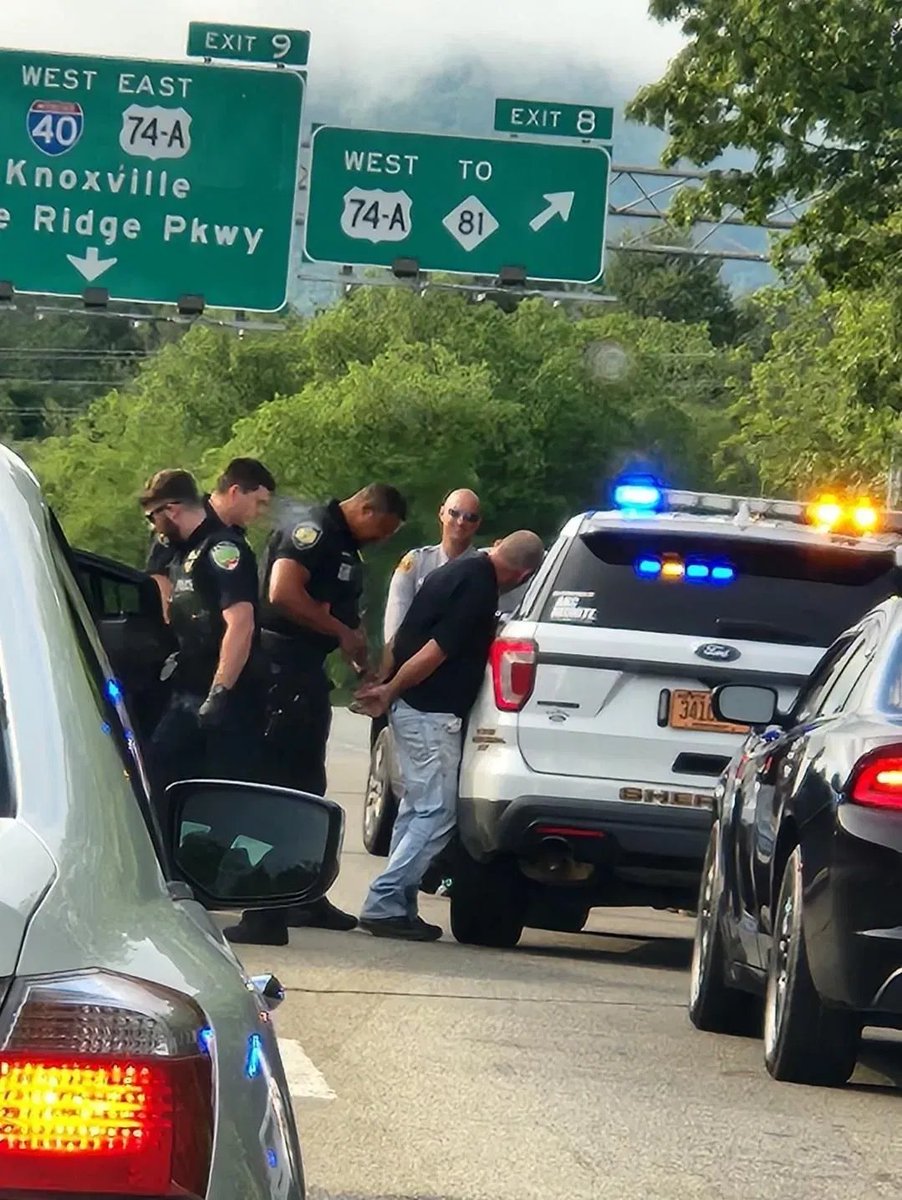 WATCH: Dashcam captures last moments of a high-speed police chase in Asheville bit.ly/3ysnKXA