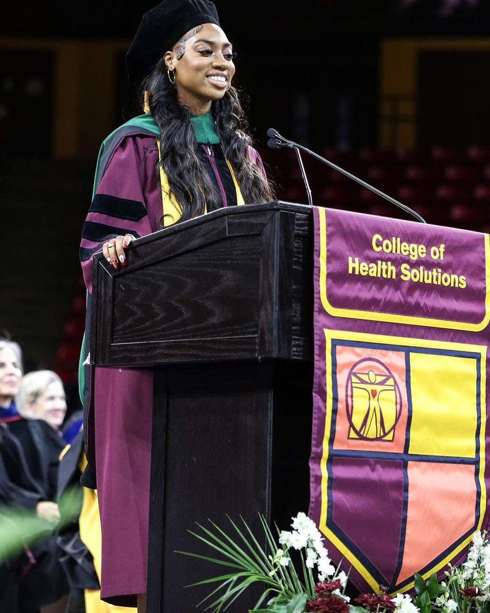 Happy Grad season, everyone! Today we’re celebrating 17-year-old Dorothy Jean Tillman II, who just became the youngest person EVER to earn a doctorate in behavioral health at @ASU. Congratulations, Dr. Tillman! 👩🏽‍🎓🤩 #BlackGirlMagic