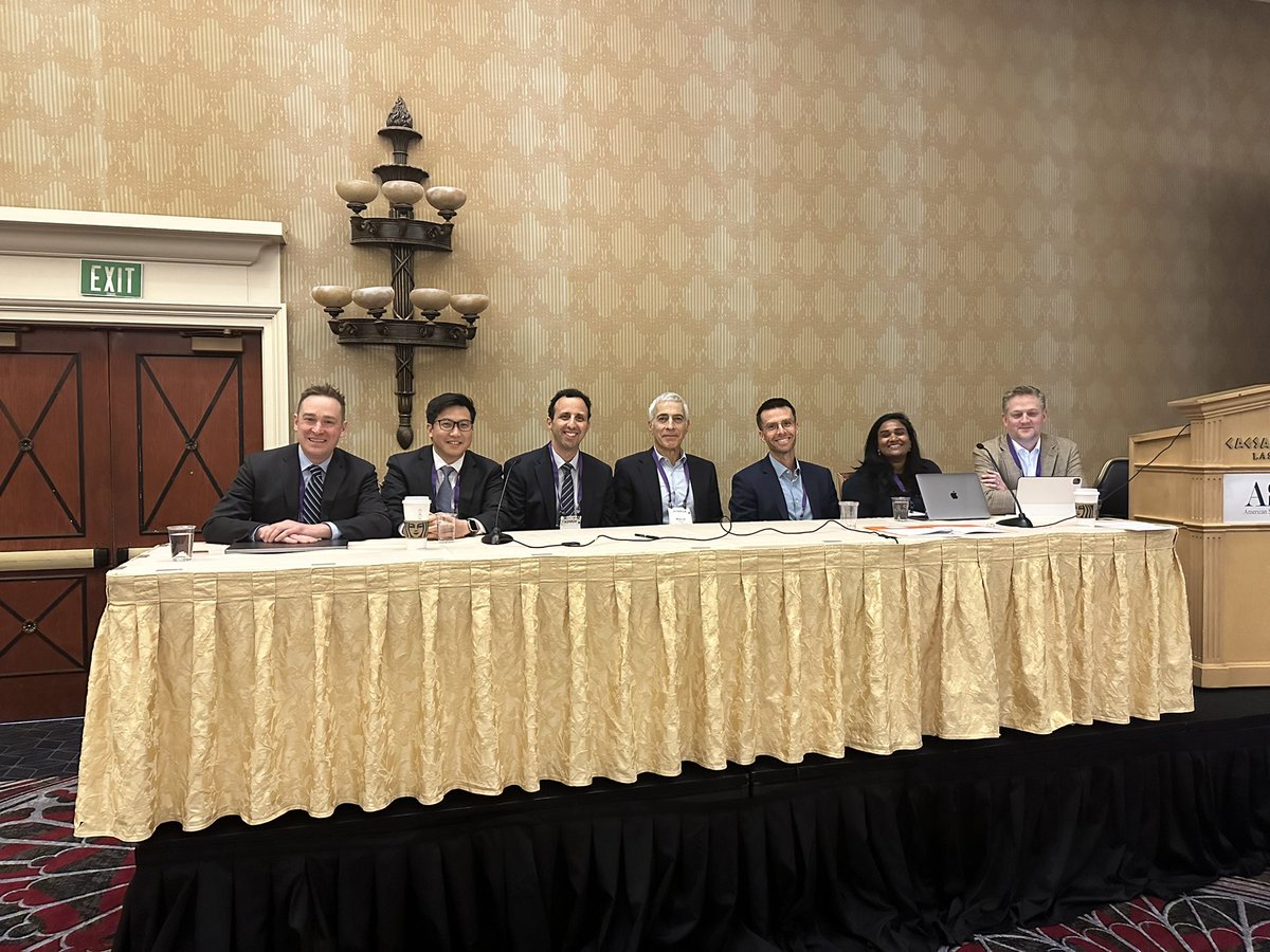 Great panel discussion with absolute SIH experts @ASNR 2024 meeting with @PeterGKranz @NeuroradLal @AndrewCallenMD @marcelmaya @MarkMamloukMD @TimAmrheinMD about diagnostic and therapy of spinal CSF leaks