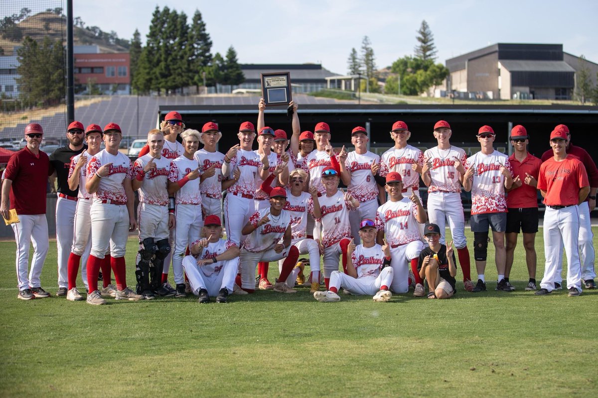 linnzij's tweet photo. So proud of this team!!! #baseball #sectionchamps #nscif #cifbaseball https://t.co/p57cT5kZIG