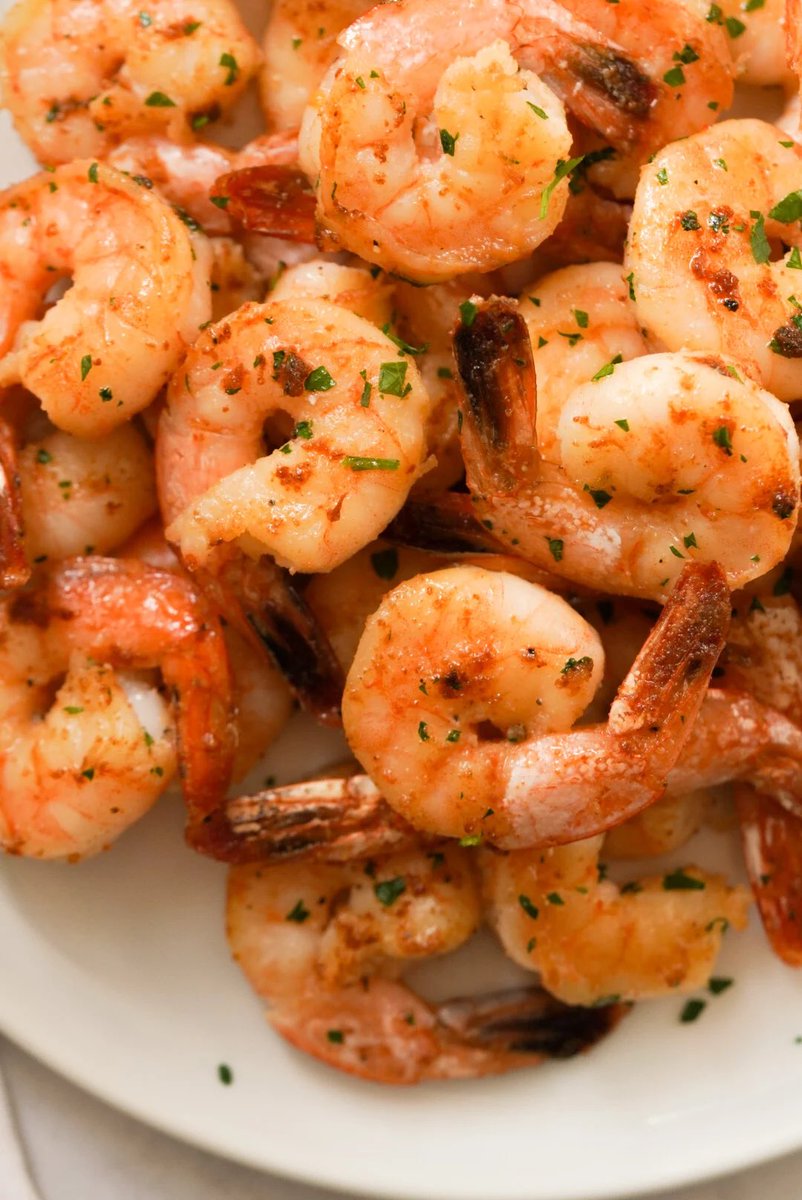 Do YOU Eat Shrimp!!🦐 🍤 

Is it better Cold? cocktail or Sautéed?!?