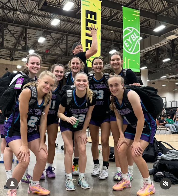 Fun weekend in Des Moines with my Wisconsin Flight Elite 16U team, going 5-0!