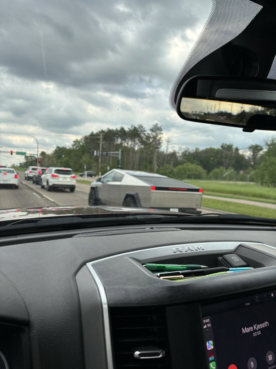 My mom in her Ram diesel truck ( capable of pulling a full horse trailer ) is the first person I know to see the @Tesla Cyber truck in Mn.

Elon I think Joan Berg (my mom) would be an exceptional sponsored driver — she’s the founder of River Valley Riders.