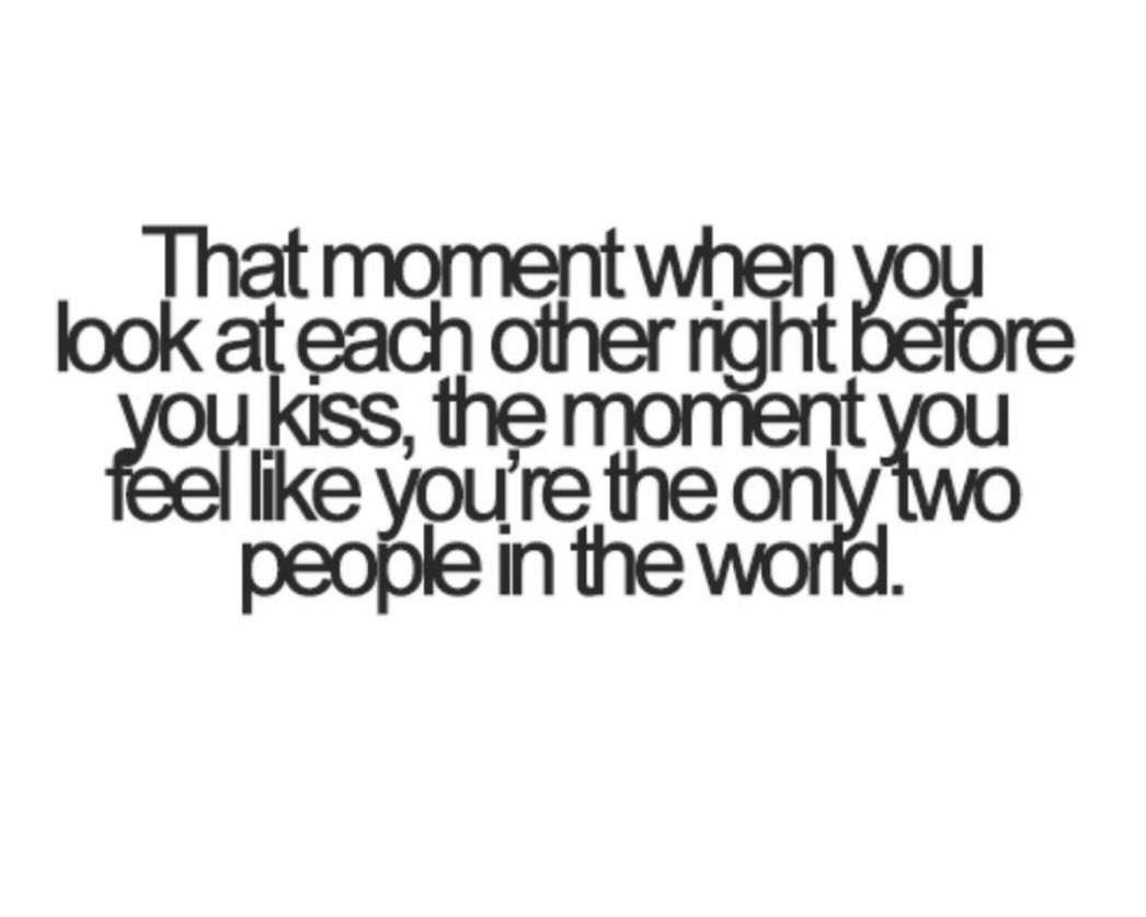 The anticipation, the world pauses just for a heartbeat… Happy Tuesday 🥰