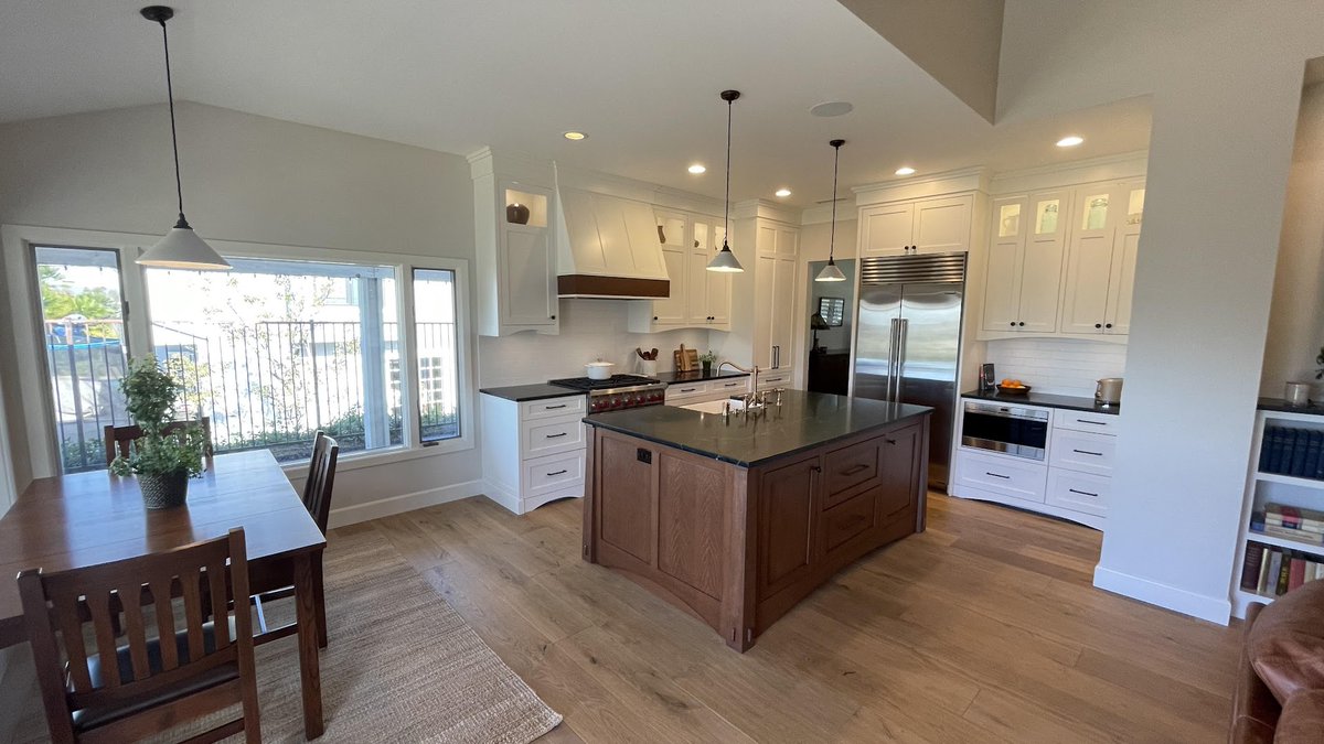 New APlus kitchen project Design Build Transitional Kitchen & Bathroom Remodel with Custom Cabinets, wood floors in Anaheim Orange County aplushomeimprovements.com/portfolio_page… #kitchens #kitchendesign #kitchenremodel #KitchenCabinetsOrangeCounty #construction #customremodel #contractor