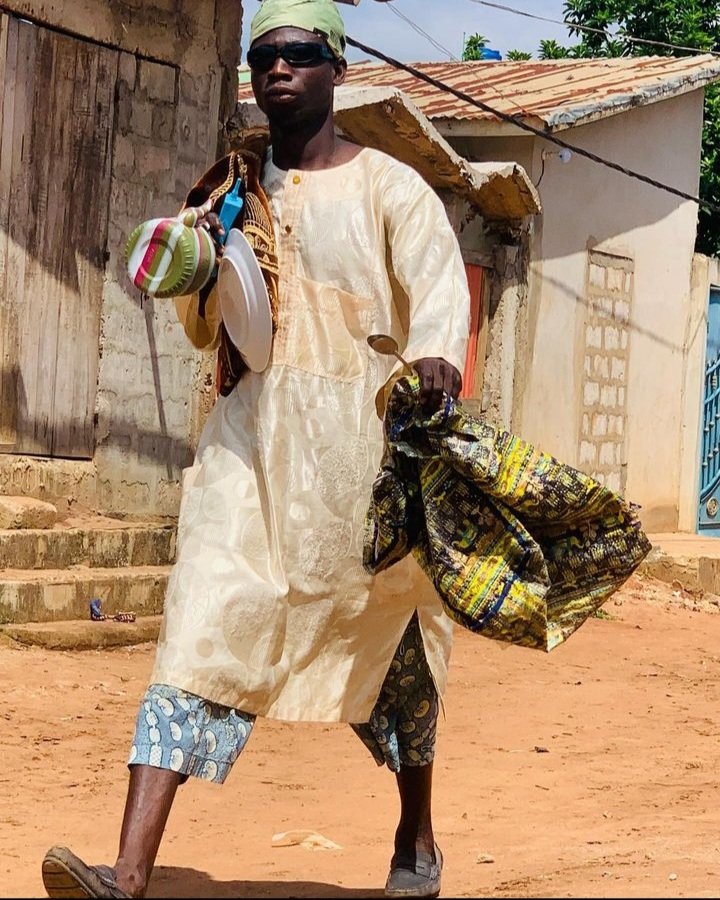 Kumekucha!! 'Kukata tamaa ni dhambi' Siku moja mambo yatajipa Gm ✌️