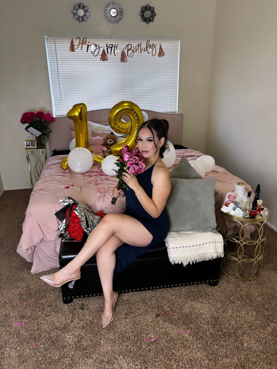 Had the best birthday ever, May is such a pretty month 💐🥂 #Taurus