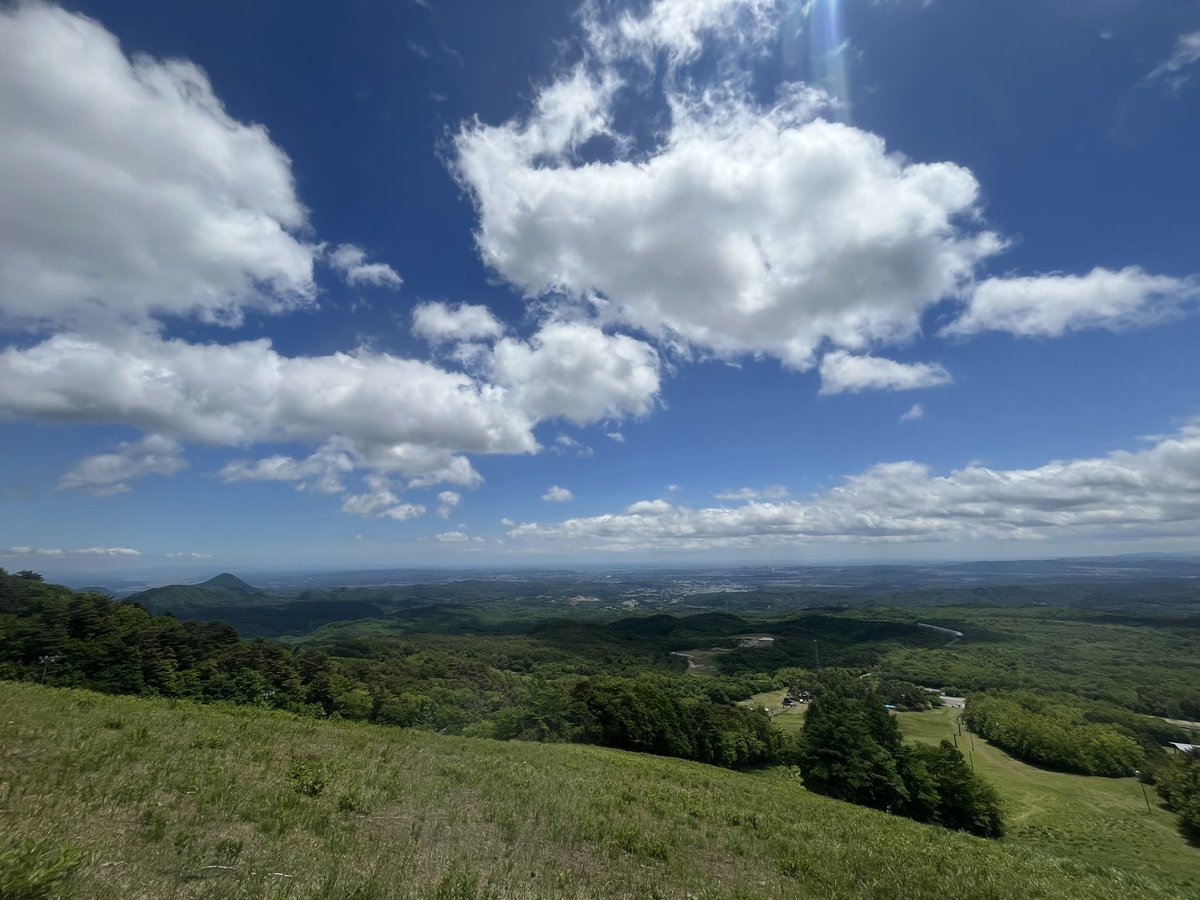 泉ヶ岳登ってみた。
絶景に心奪われる…とまでは行かなかったけどなかなか良い経験になりました☺️