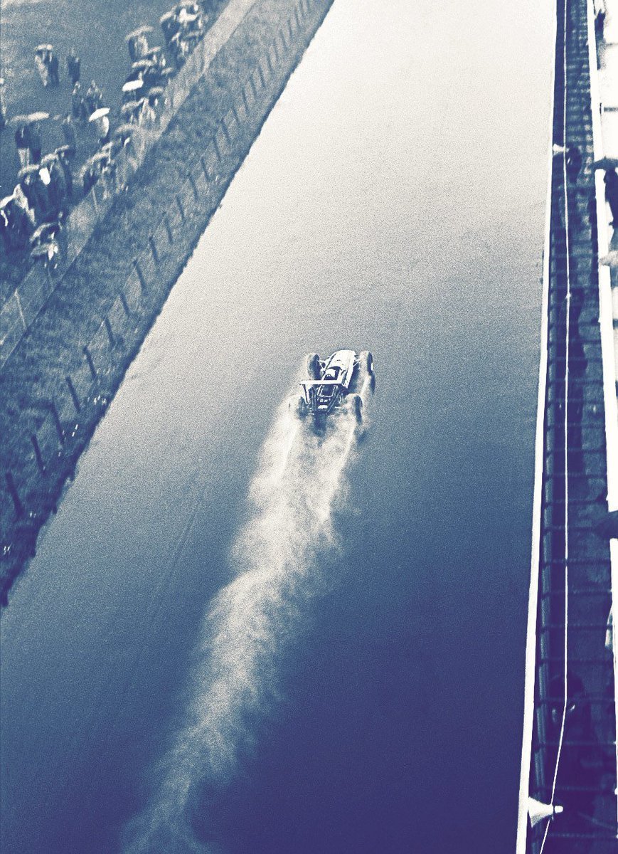 Green 💚 Hell 🔥 in the rain 🌧️ #classic #motorsport