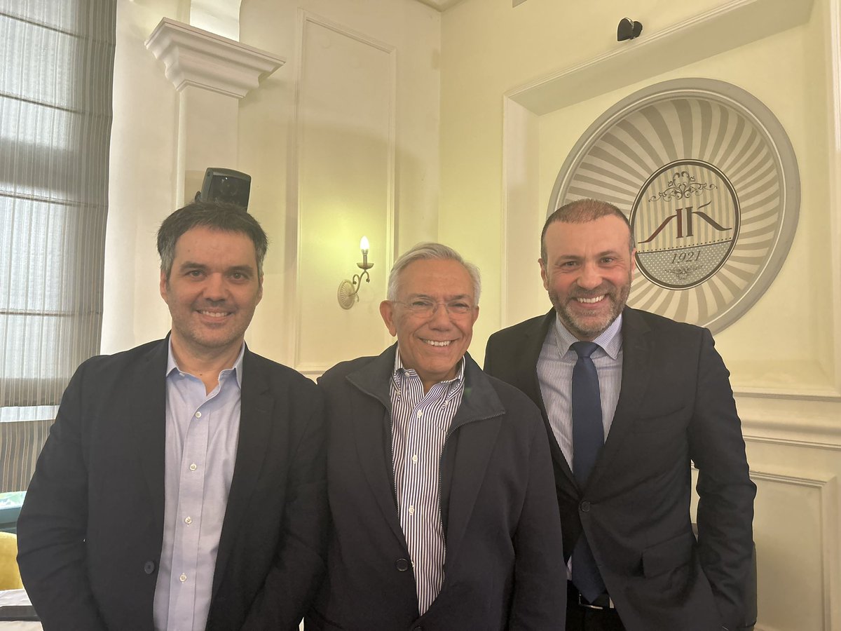 Μιλώντας για Γεωπολιτική &amp; Εθνική Ασφάλεια εχθές στην Κομοτηνή με τον πρώην Υφυπουργό Εξωτερικών <a href="/ivalinakis/">Γιάννης Βαληνάκης</a> &amp; τον καθηγητή Διεθνούς Πολιτικής Νίκο Παπαναστασόπουλο στο πλαίσιο διάλεξης του πρώτου για την ελληνική εξωτερική πολιτική! 🇬🇷
