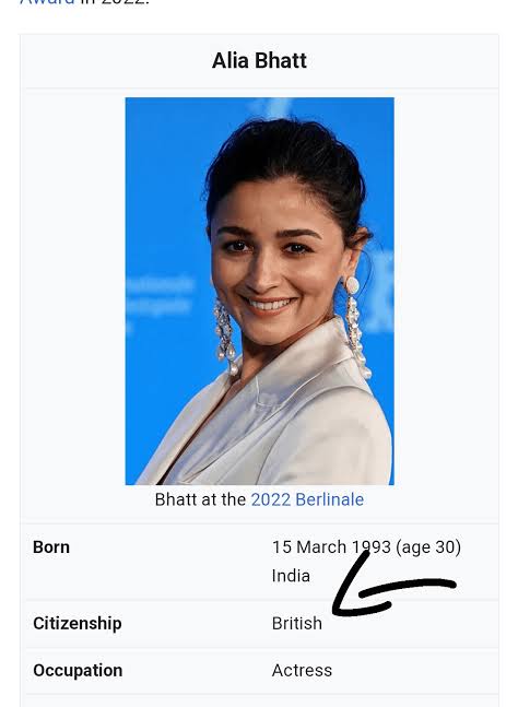 Alia Bhatt didn't vote because of her British citizenship, people trolled Akshay Kumar for years, why is Alia Bhatt not talked about??