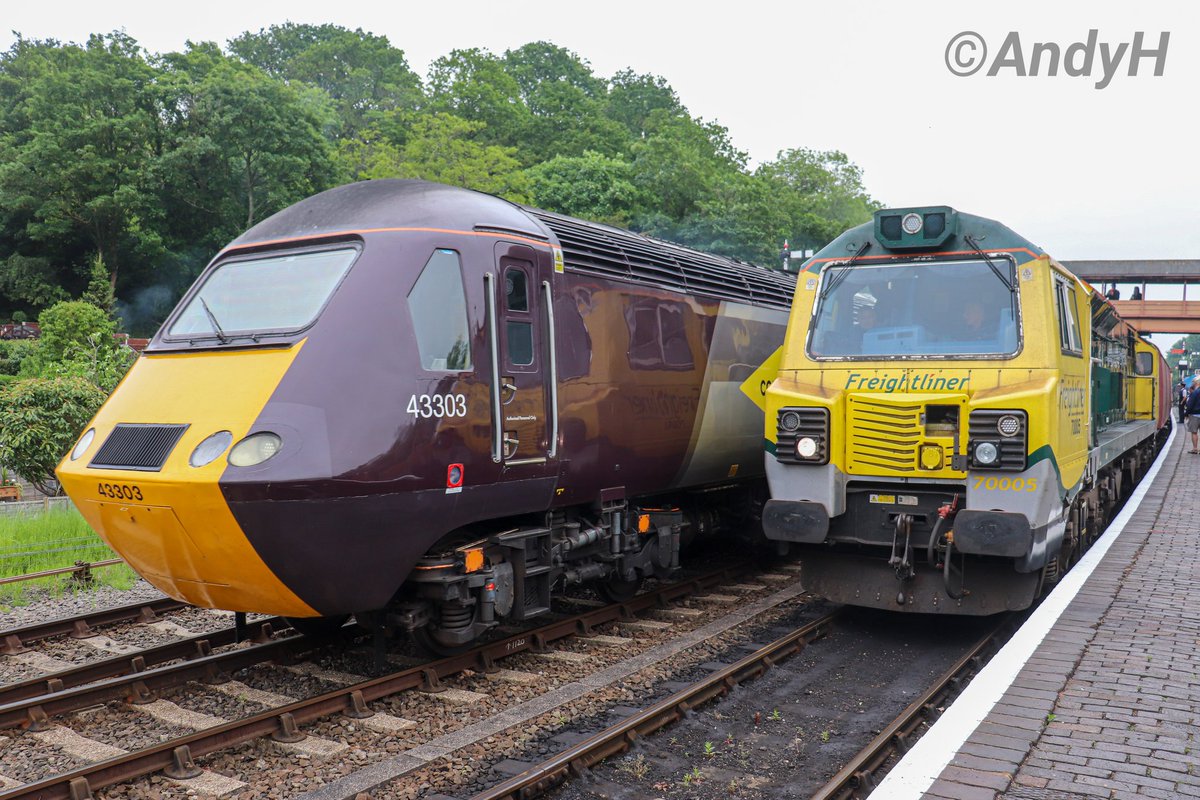 #HighSpeedTuesday Two more pics of @ColasRailUK #HST 43303 at the @svrofficialsite #SVRgala last week. First 📸 is stabled at Arley station on 17/5/24 & 2nd is departing from Bewdley alongside fellow guest 70005 the day before. I've now seen 13 different power cars on this line!