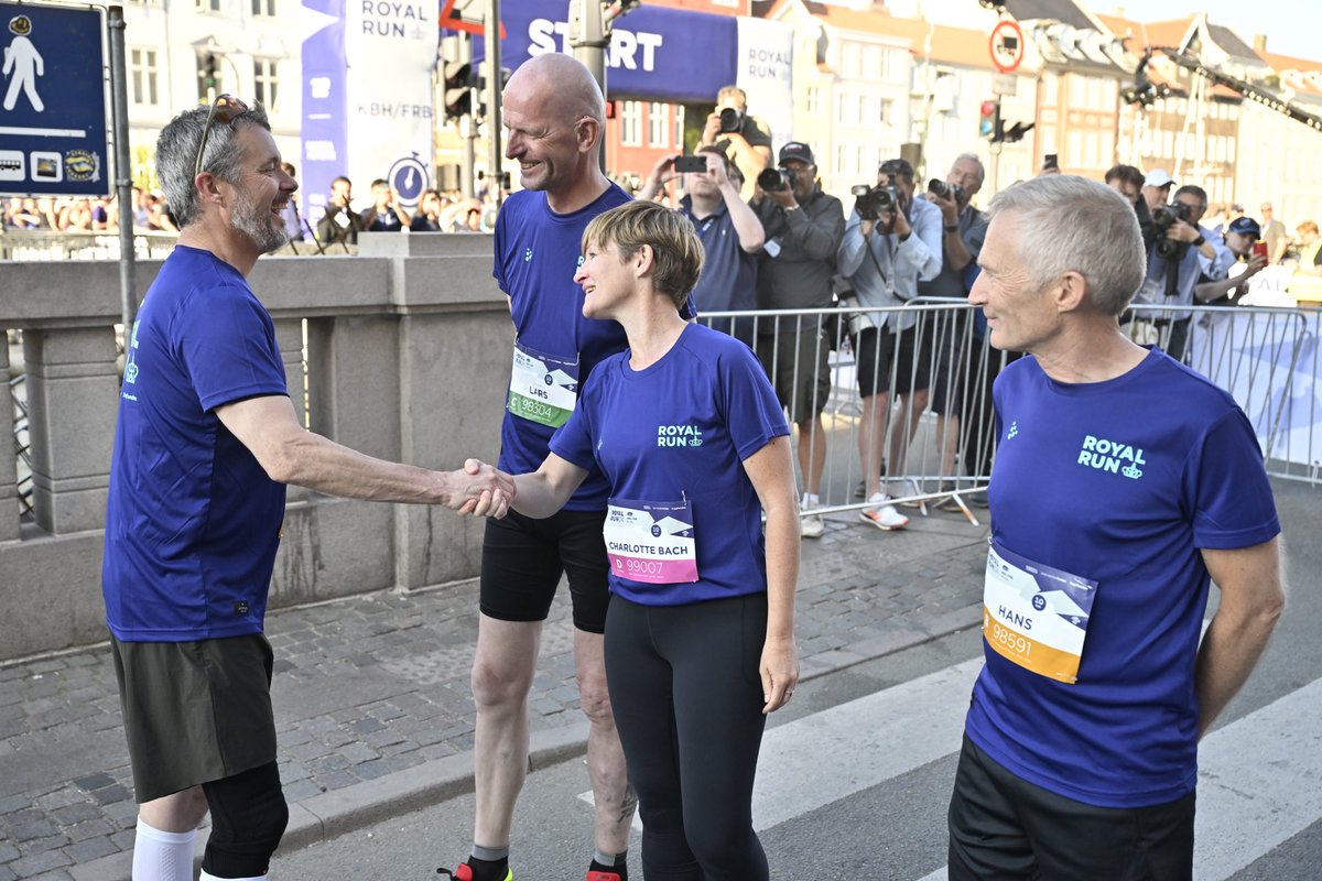 Charlotte Bach Thomassen (@charlottebachth) on Twitter photo Stor oplevelse til Royal Run💙
Flot opbakning fra 95.000 deltagere, flere tusinde frivillige, heppere langs ruterne og kæmpe engagement hos Konge-familien🫶
Glæder mig til næste år. Stor oplevelse til Royal Run💙
Flot opbakning fra 95.000 deltagere, flere tusinde frivillige, heppere langs ruterne og kæmpe engagement hos Konge-familien🫶
Glæder mig til næste år.