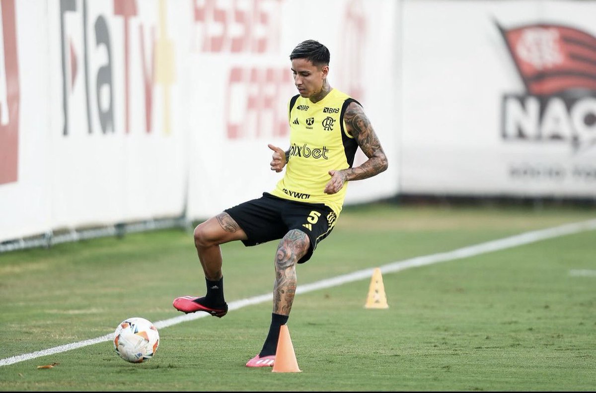 🚨 EXCLUSIVO | Pulgar não apresenta condições ideais, recebe tratamento especial em treino e vira dúvida para partida contra o Amazonas, pela Copa do Brasil.

O volante estava bem fisicamente, mas diminuiu e ritmo e ligou alerta no clube.

🗞️ @monicaalvesfs