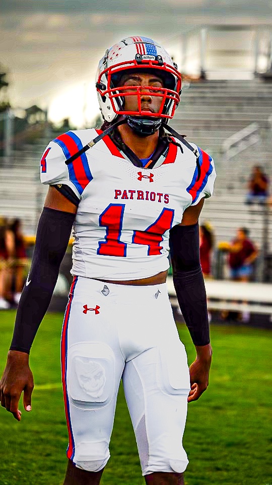 1st Team All PCAC 1st Team PHMG 1st Team In The Zone 3rd Team BCP Pinellas Park High School Defensive MVP 97 Tackles 42 Tackles for Loss 12 sacks (countless QB hurries) #1 Ranked DE in Pinellas County Junior season! hudl.com/v/2MYbR0 @PParkFB @TTsauceGod @PinellasHSMedia