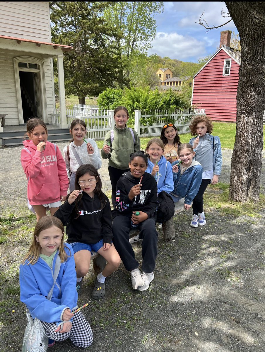 Mrs. Newham tweet media