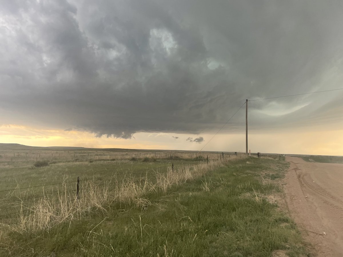 Update: have a large wall cloud developing to the SW of Xenia @NWSBoulder @BianchiWeather @CBSJoeWeather #cowx #weather