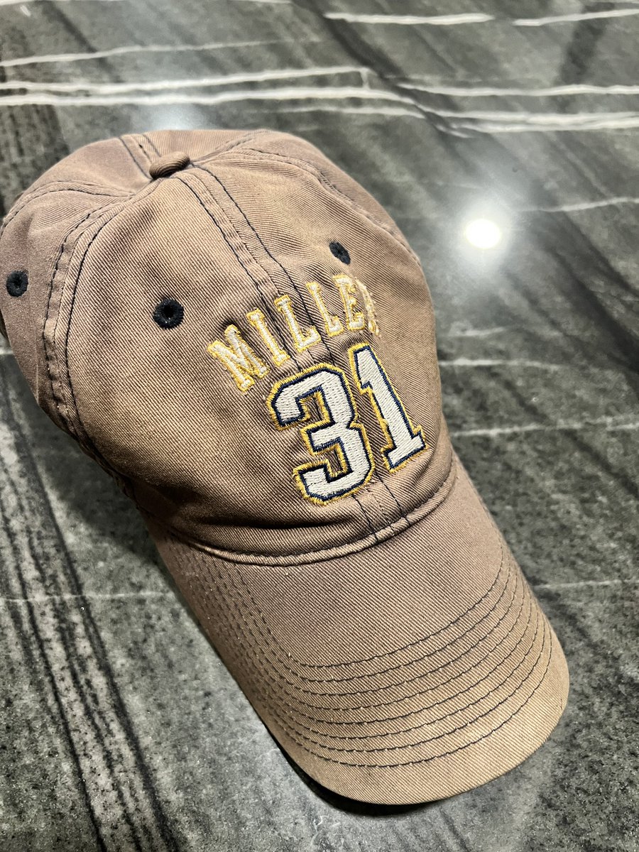 ToddBernathIU95's tweet photo. Vintage Pacers…. 30 years +
#ECF @ReggieMillerTNT https://t.co/qW6vZamvvr