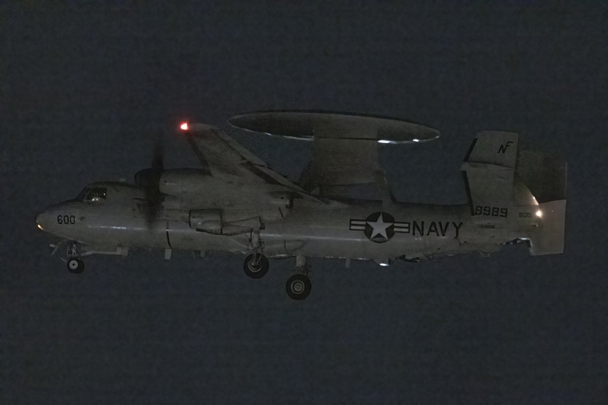Golf9Photos's tweet photo. Night challenge!!😆
E-2D 168989/NF600 VAW-125/CVW-5
#AvGeek #E2 #E2D #Tigertails #tiger63 #yokota #aviation #aviationphotography #planespotting
#nightchallenge https://t.co/pI85QfRBoT