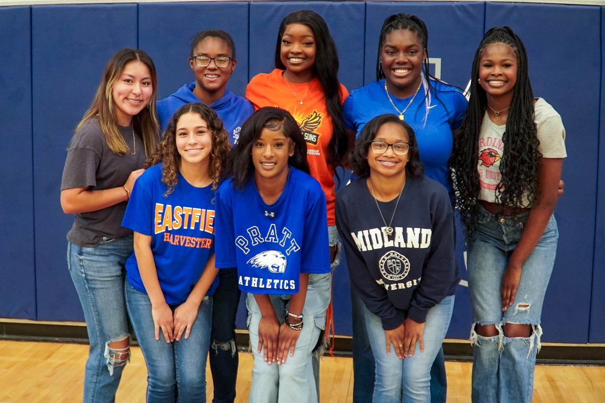 Congratulations to Bryan High School student-athletes Andrea Pachuca, Kristyn Hernandez, Alexis Burton, Farrah Wilson, Vivica Paulhill, Anaiya Reed, Ja'nasja Gafford &amp; Cymone Banks, who all signed letters of intent today to continue their sport at the next level!