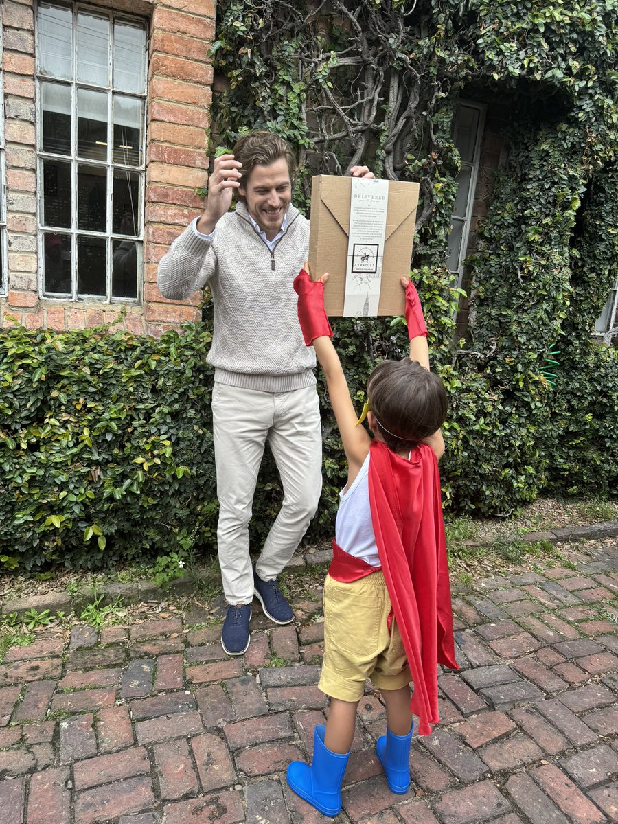 En Armatura queremos que nuestras campañas sean “Películas” que genuinamente inspiran a las personas a construir su mejor versión. 

Aquí nuestro último “Armatura film” 
🍿🎥🐎 

Driving to memories 

⬇️⬇️⬇️⬇️⬇️⬇️⬇️

youtu.be/lBKNAsFEYJY?si…