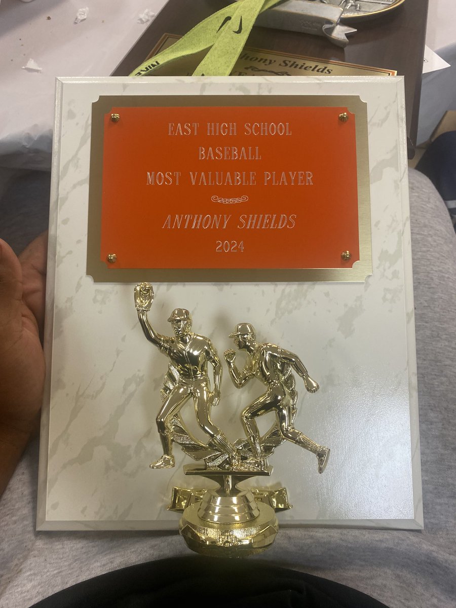 Anthony Shields tweet media